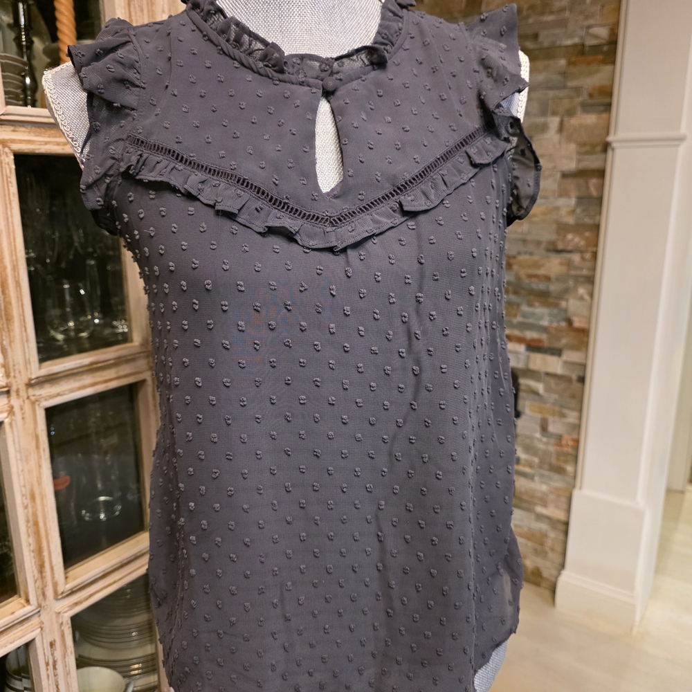 LC Lauren Conrad Gray Ruffle Sleeveless Top